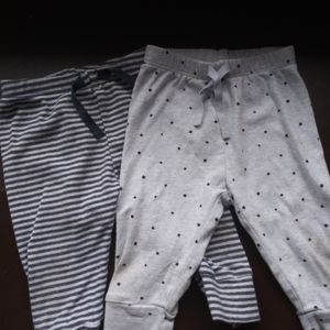 Set of 2 baby GAP pants 6-12 mo